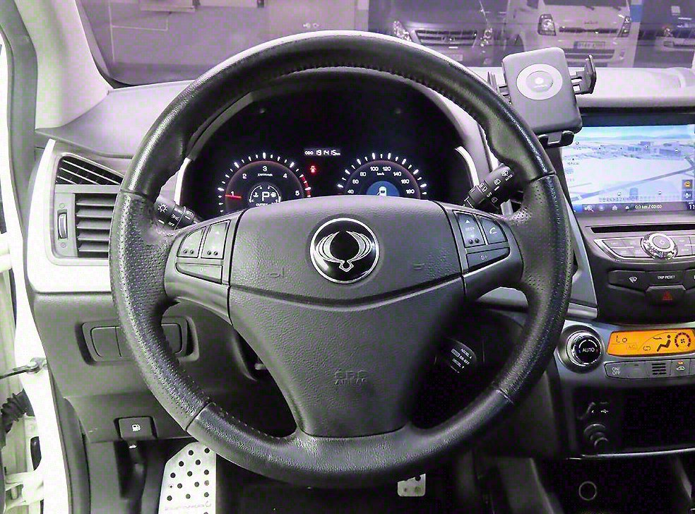 KG모빌리티(쌍용)  코란도 2WD 2.0 CVT 사진 7