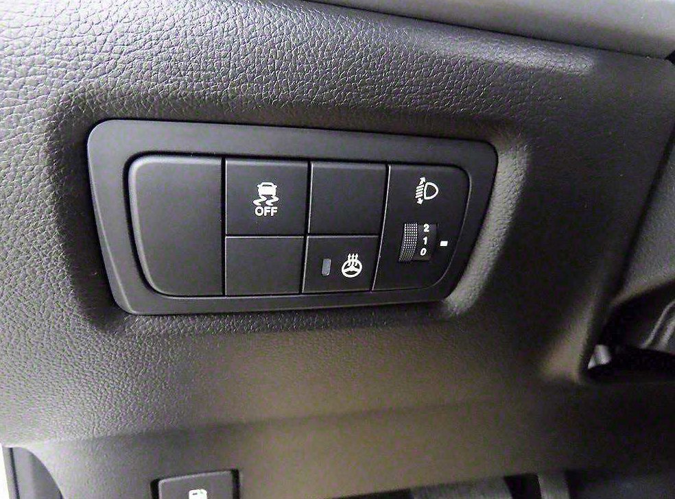 KG모빌리티(쌍용)  코란도 2WD 2.0 RX 사진 12