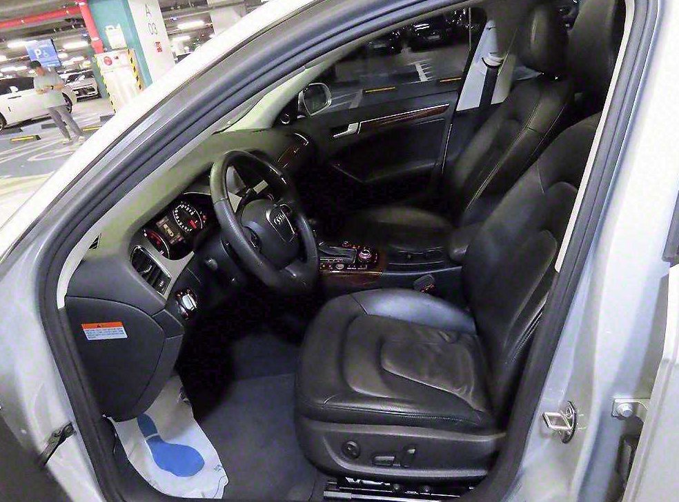 아우디 A4 2.0 TFSI 콰트로 사진 6