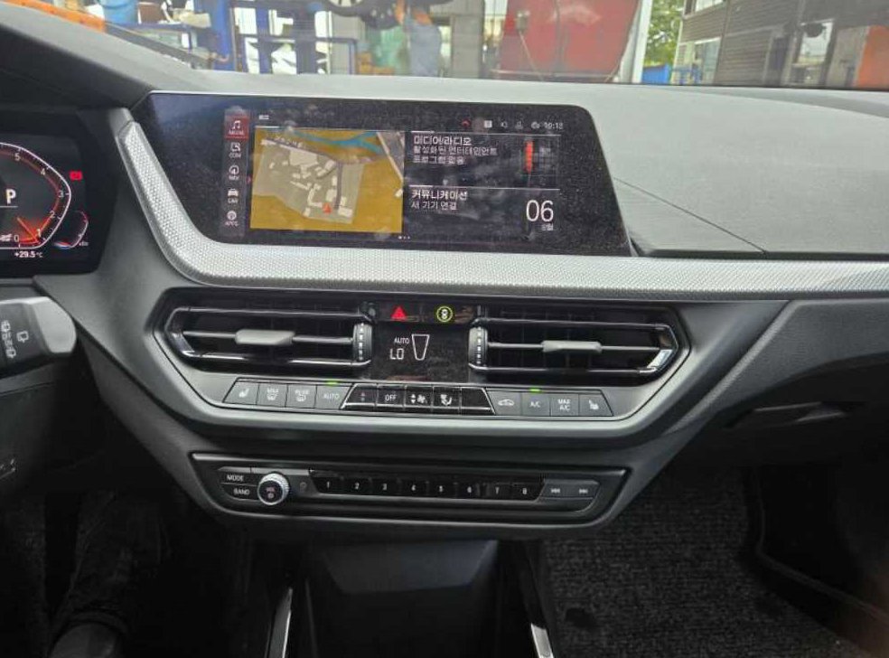 BMW 1시리즈 120i 어드밴티지 사진 13