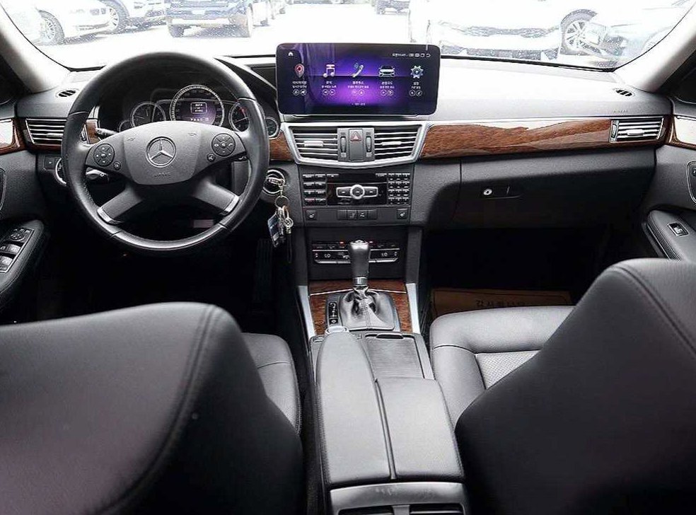 벤츠 E 클래스 E200 CGI 사진 5