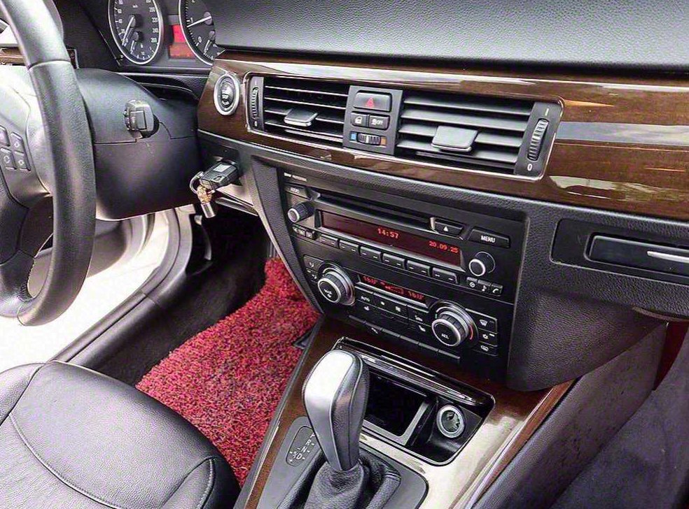 BMW 3시리즈 320i 세단 사진 11