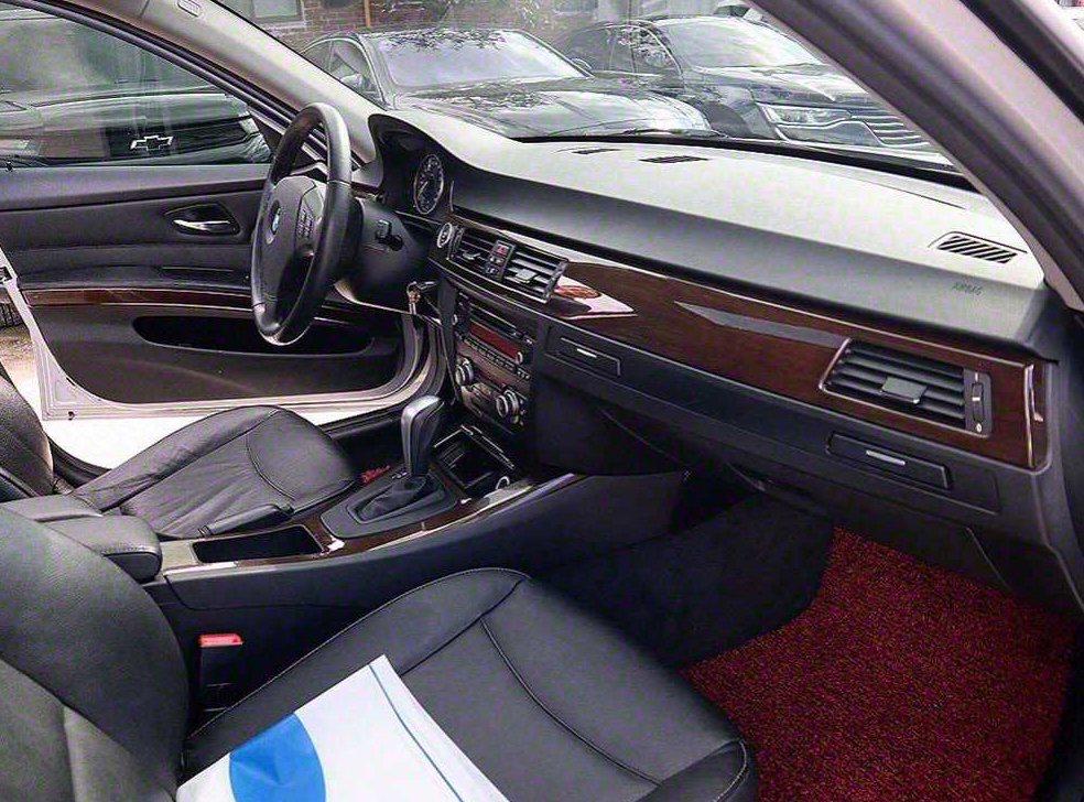 BMW 3시리즈 320i 세단 사진 13
