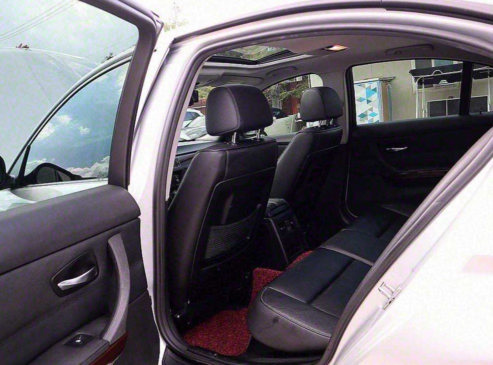 BMW 3시리즈 320i 세단 사진 7