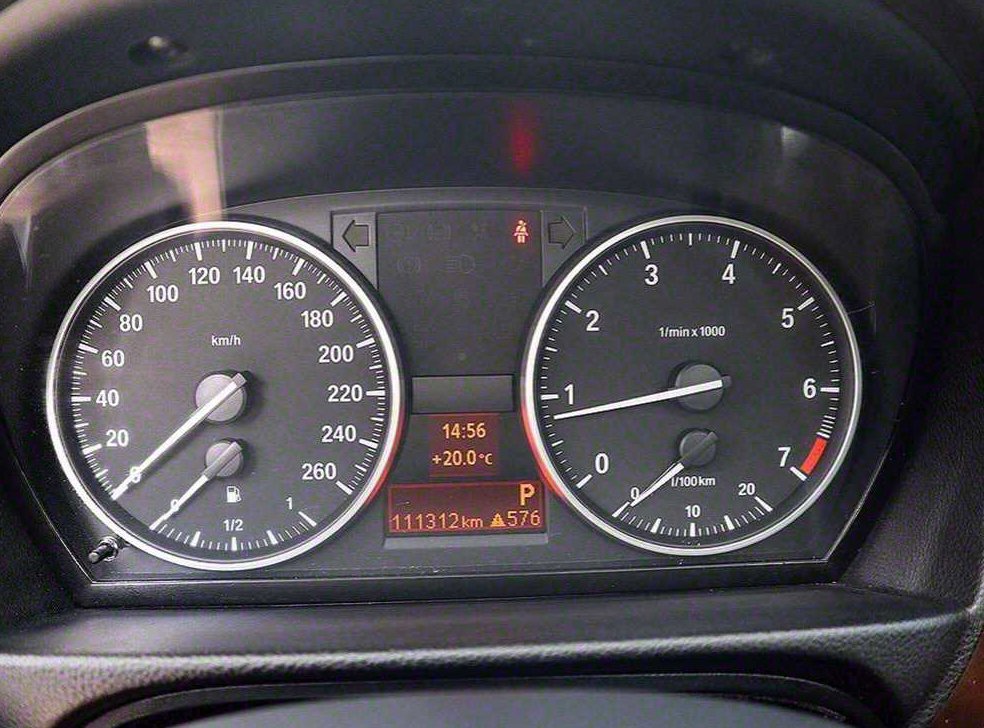 BMW 3시리즈 320i 세단 사진 9