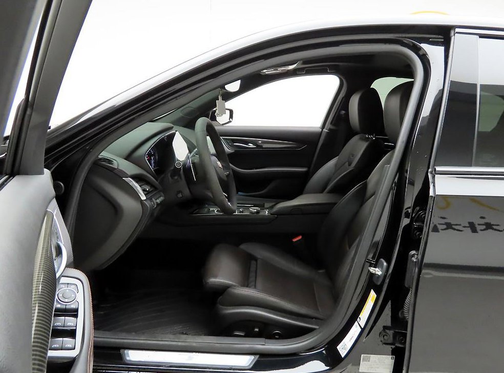 캐딜락 CT5 2.0 스포츠 사진 12