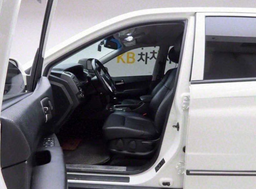 KG모빌리티(쌍용)  코란도 디젤 4WD CX7 사진 11