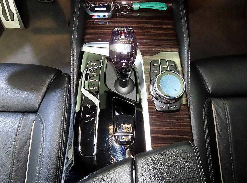 BMW 5시리즈 520i M 스포츠 사진 12