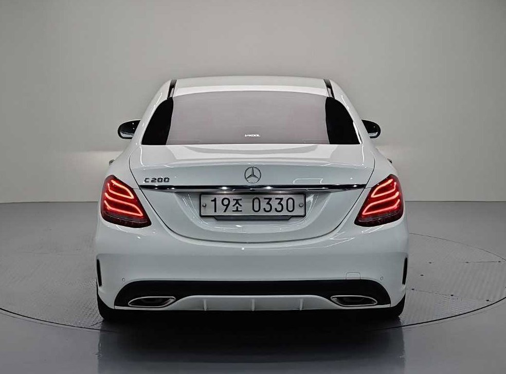 벤츠 C 클래스 C200 AMG LINE 사진 3