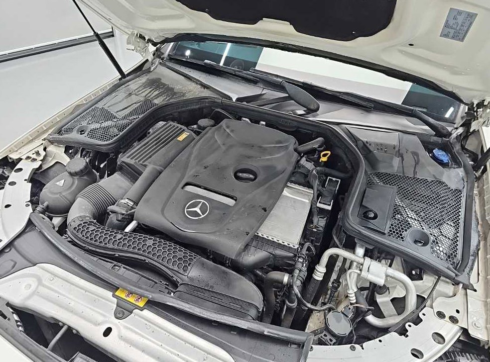 벤츠 C 클래스 C200 AMG LINE 사진 5