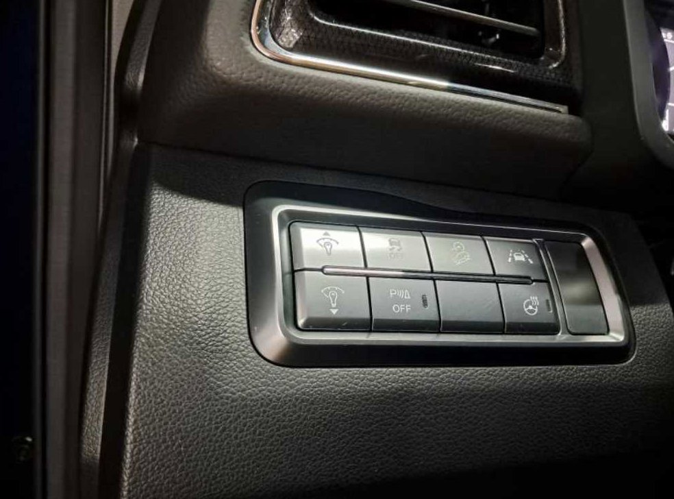 KG모빌리티(쌍용)  티볼리 2WD 가솔린 1.5 A5 사진 15