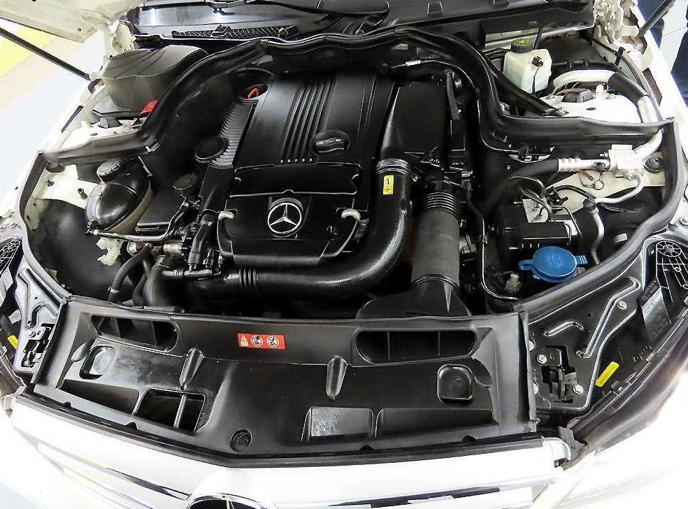 벤츠 C 클래스 C200 CGI 아방가르드 사진 18