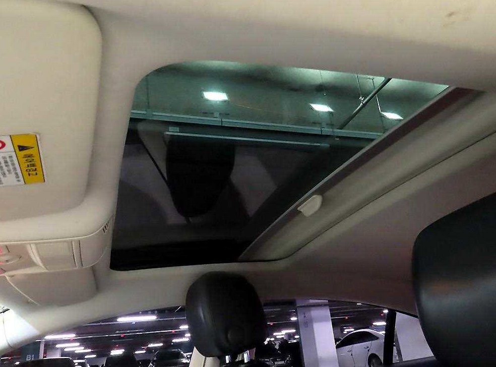폭스바겐 CC 2.0 TDI 블루모션 사진 17