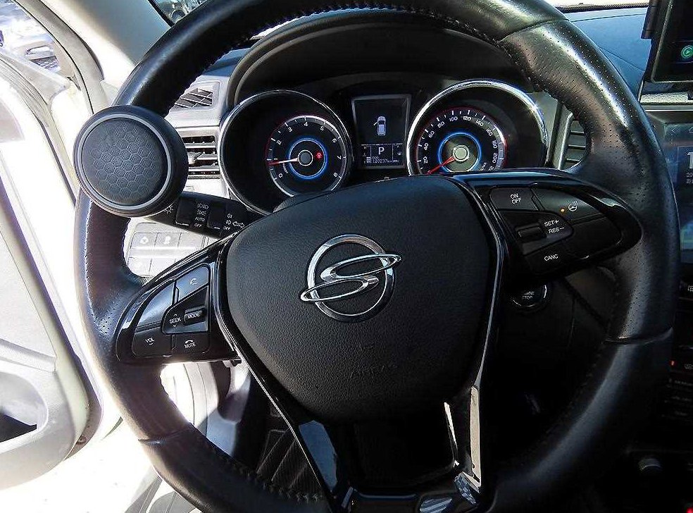 KG모빌리티(쌍용)  티볼리 2WD 가솔린 1.6 RX 사진 8