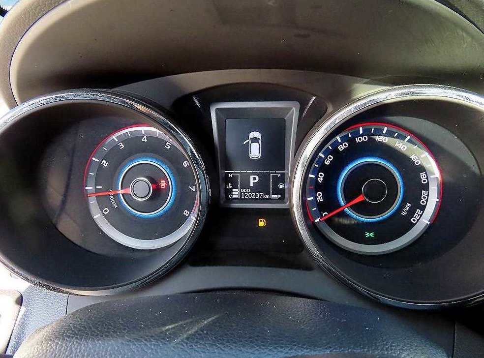 KG모빌리티(쌍용)  티볼리 2WD 가솔린 1.6 RX 사진 9