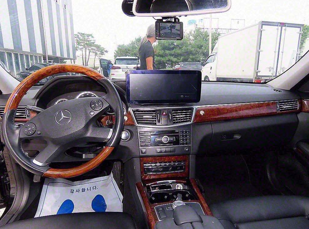 벤츠 E 클래스 E350 4MATIC 사진 7