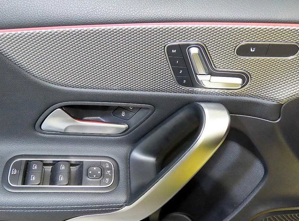 벤츠 A 클래스 A220 세단 사진 14