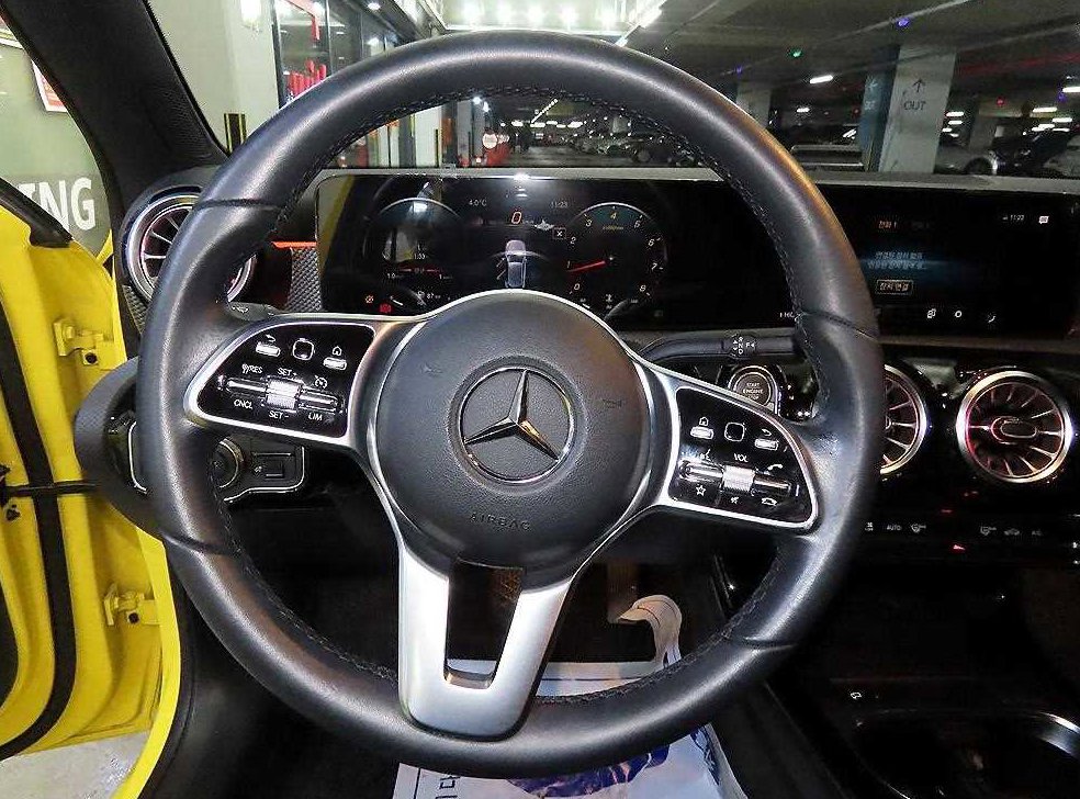 벤츠 A 클래스 A220 세단 사진 8