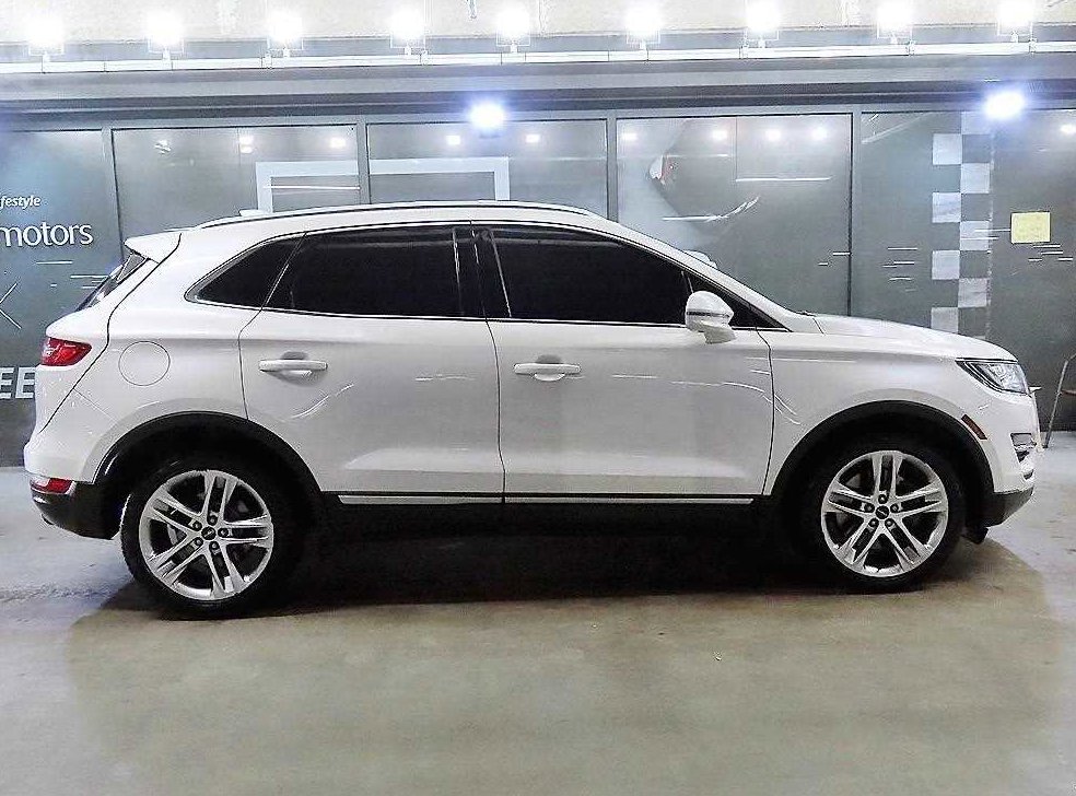링컨 MKC 2.0 AWD 사진 3