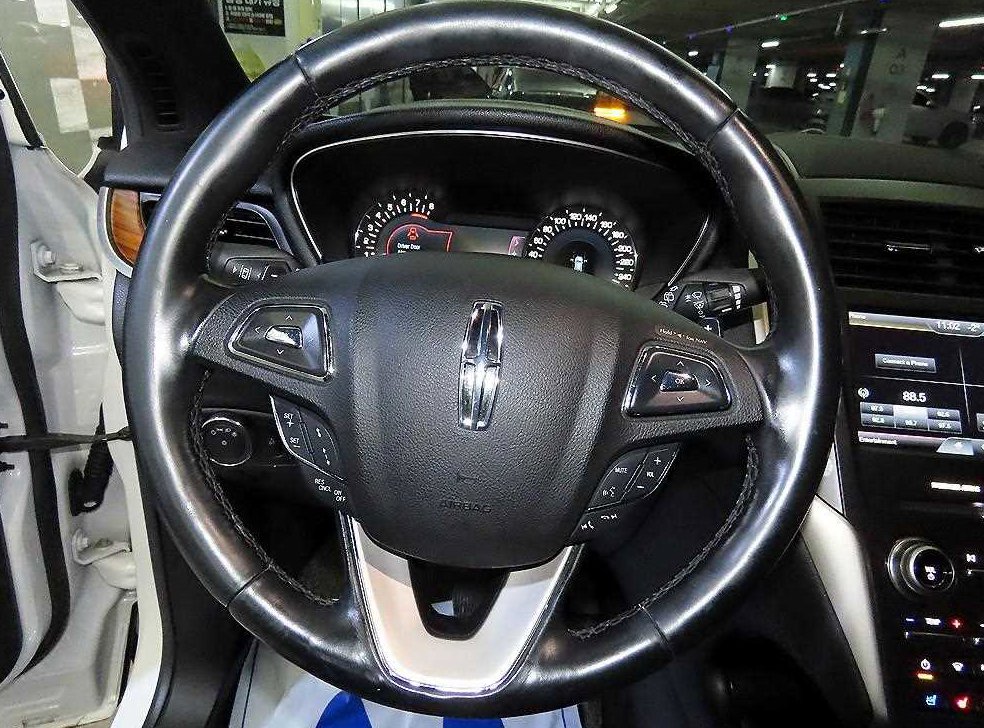 링컨 MKC 2.0 AWD 사진 8