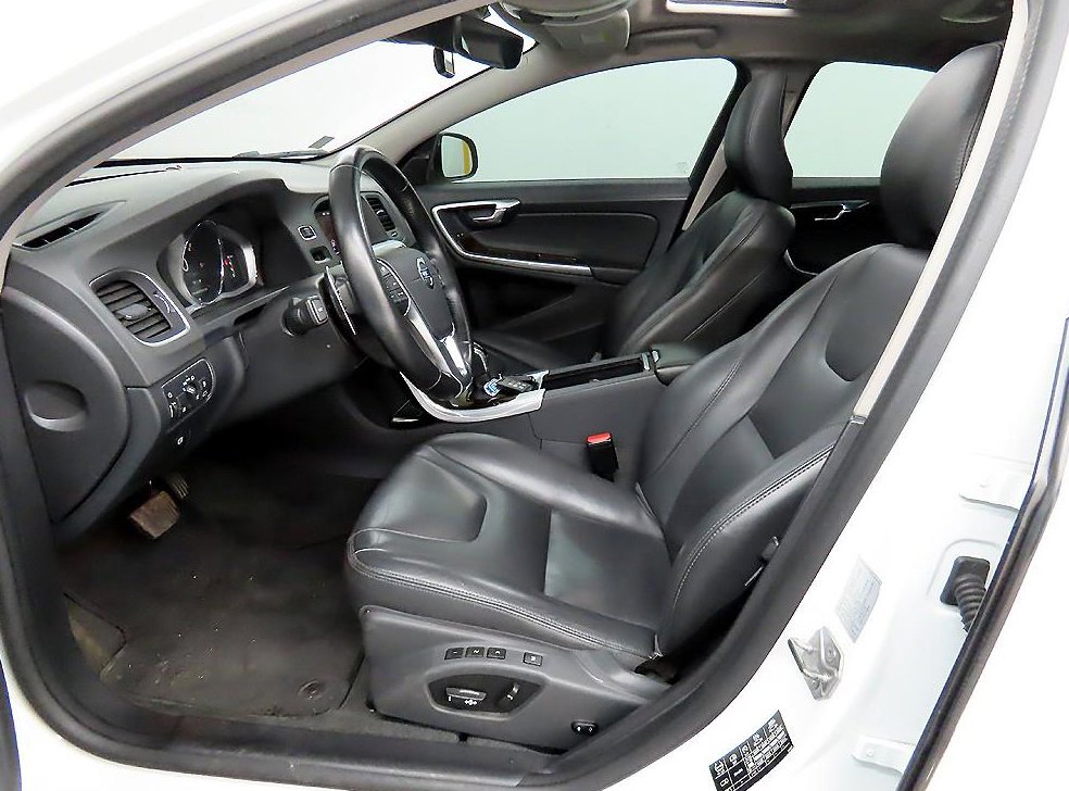 볼보 S60 D4 사진 5