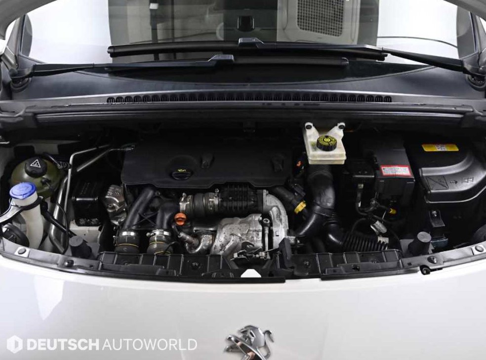 푸조 3008 1.6 e-HDI Active 사진 6