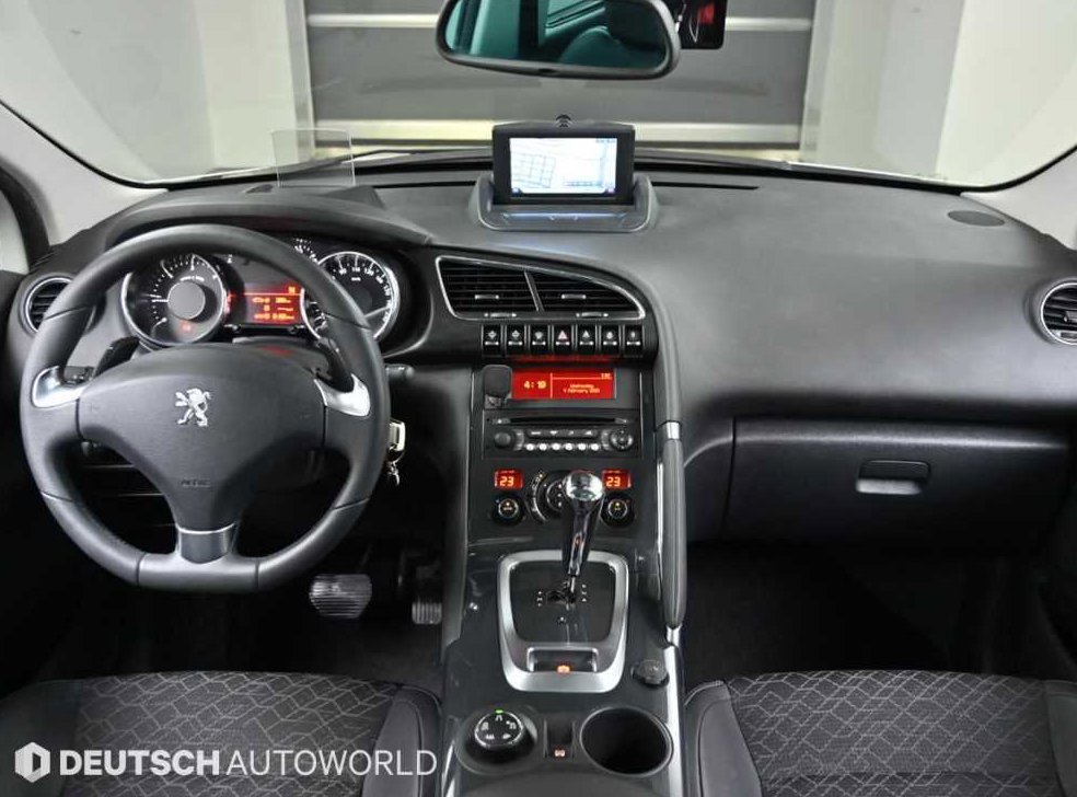 푸조 3008 1.6 e-HDI Active 사진 7