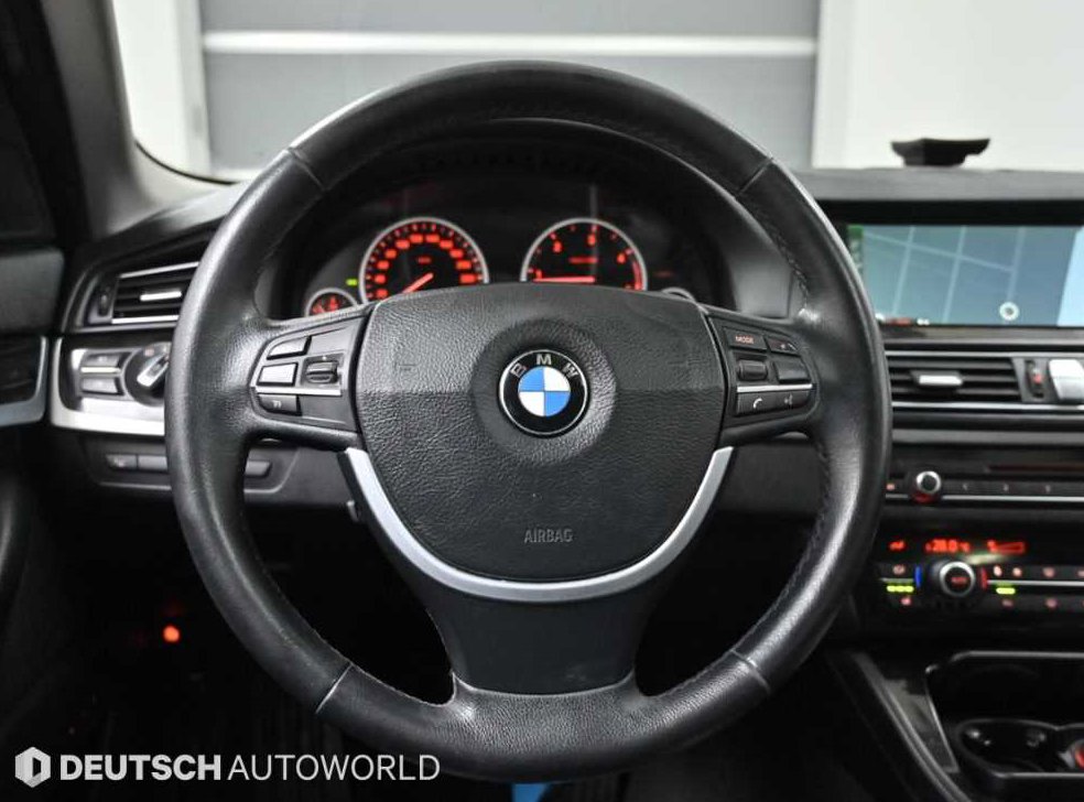 BMW 5시리즈 520d 사진 13