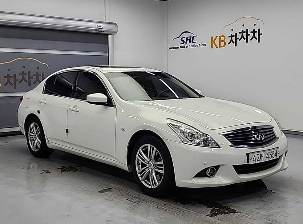 인피니티 G 세단 프리미엄 사진 4