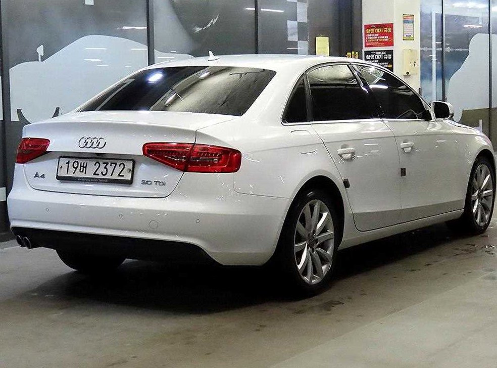 아우디 A4 30 TDI 사진 4