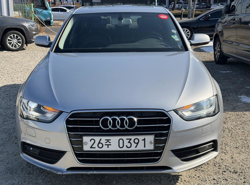아우디 A4 30 TDI