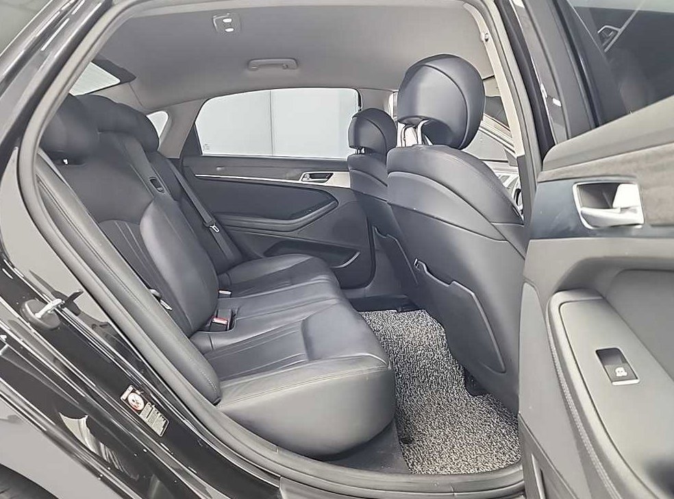 제네시스 G80 2.2D AWD 사진 13