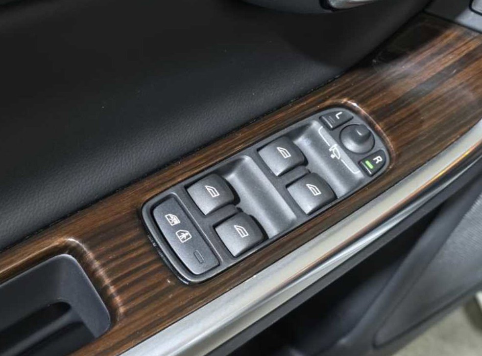 볼보 S60 D3 사진 10