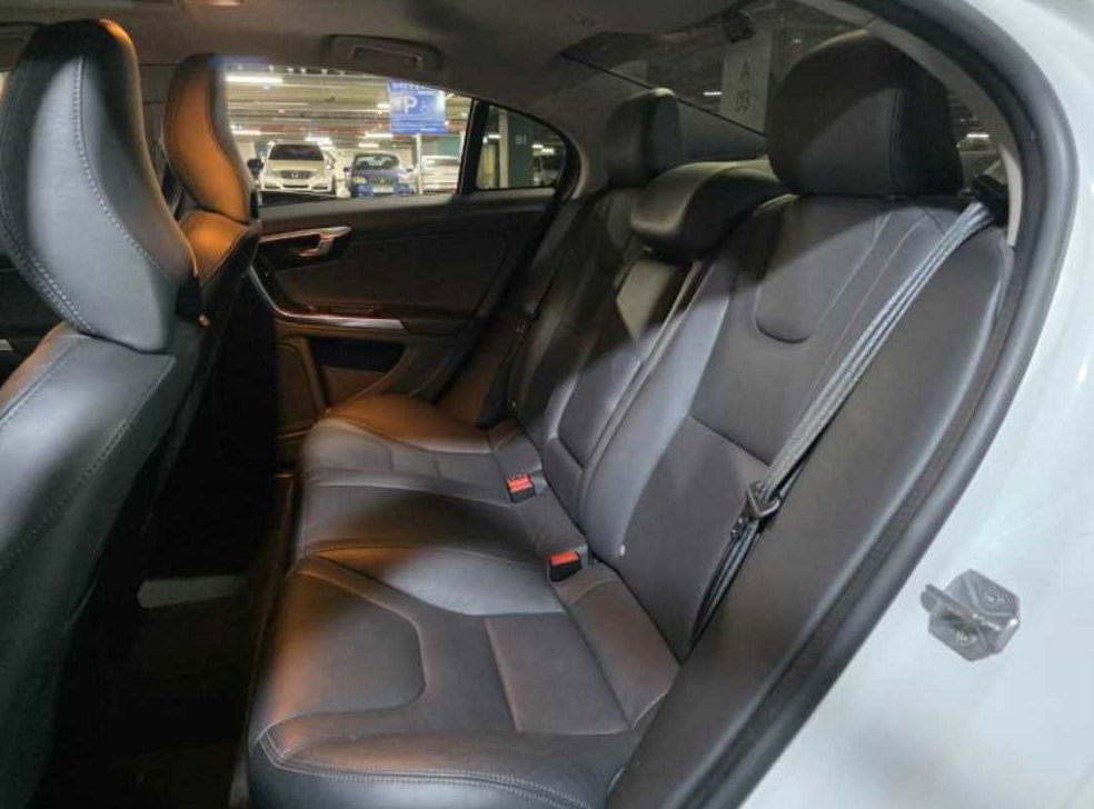 볼보 S60 D3 사진 7
