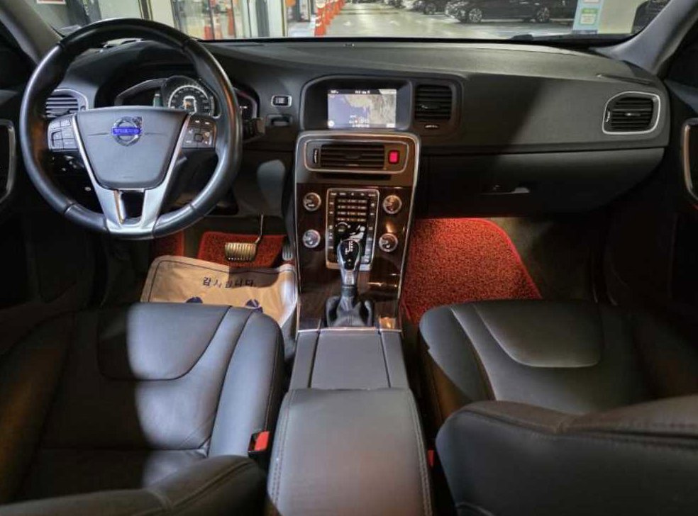 볼보 S60 D3 사진 8