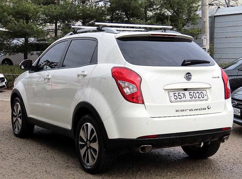 KG모빌리티(쌍용)  코란도 2WD 2.0 CVT 사진 3