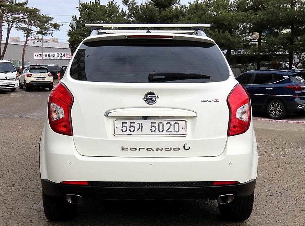 KG모빌리티(쌍용)  코란도 2WD 2.0 CVT 사진 4