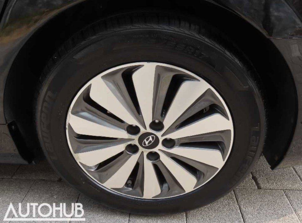현대 그랜저 PREMIUM 사진 18