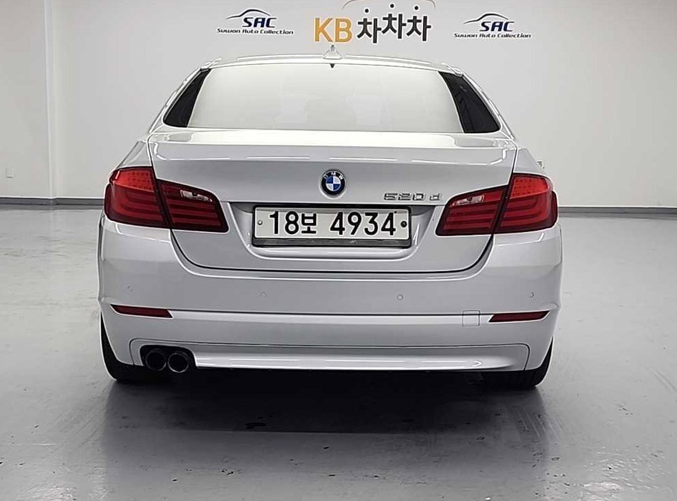 BMW 5시리즈 520d 사진 3