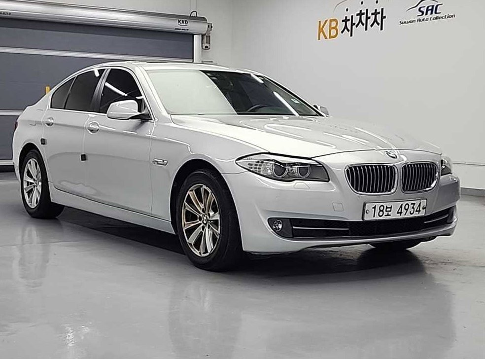 BMW 5시리즈 520d 사진 4