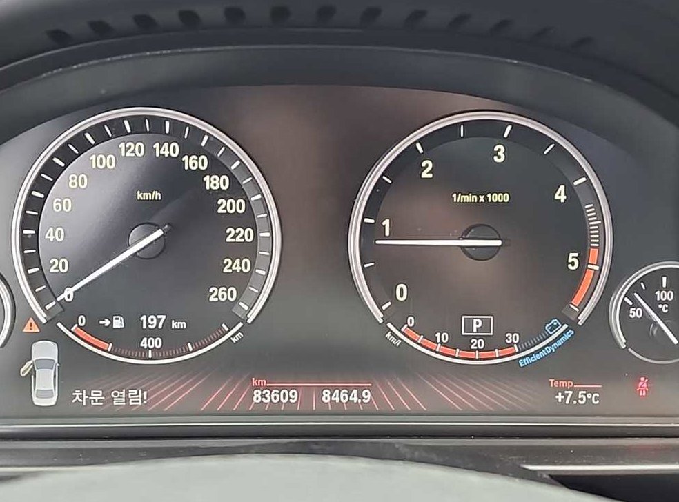 BMW 5시리즈 520d 사진 6