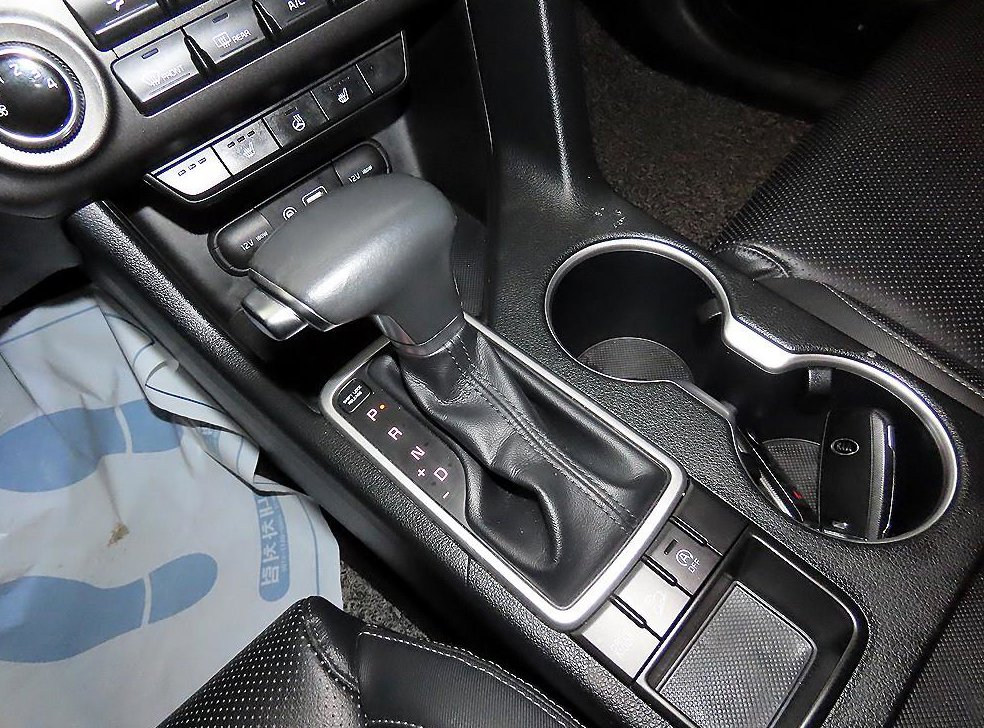 기아 스포티지 디젤 2.0 2WD 노블레스 사진 12