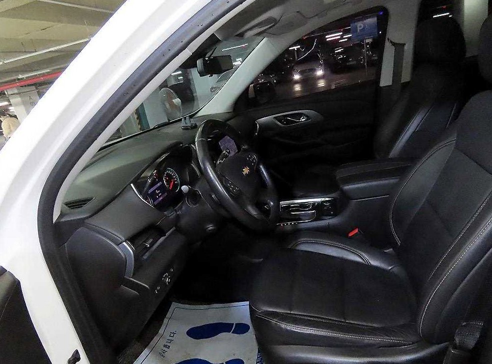 쉐보레 트래버스 3.6 AWD 프리미어 사진 6