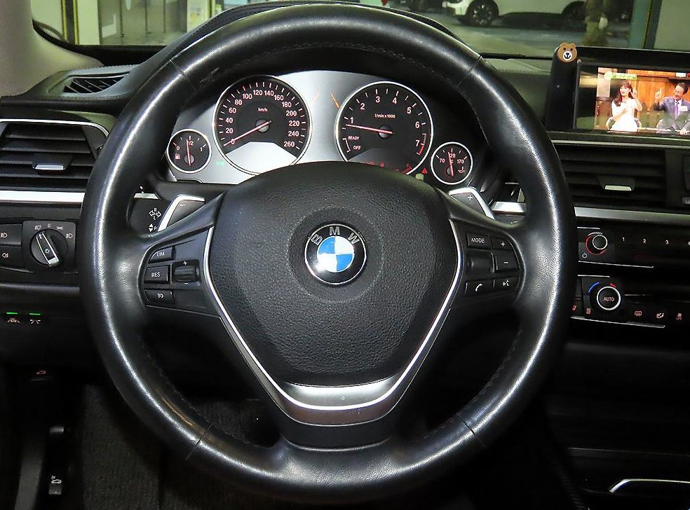 BMW 4시리즈 420i 그란쿠페 럭셔리 사진 8