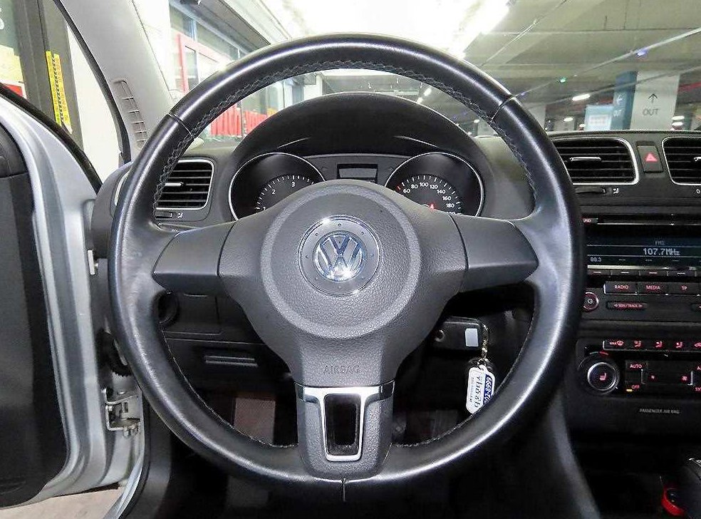 폭스바겐 골프 2.0 TDI 스타일에디션 사진 8