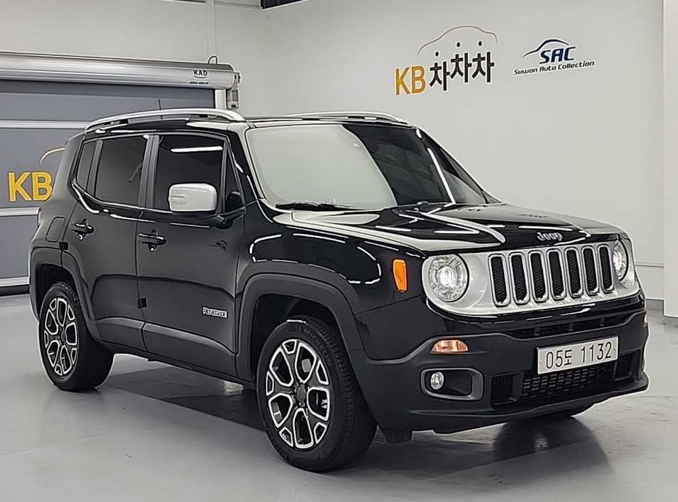 지프 레니게이드 2.0 디젤 리미티드 AWD 사진 4
