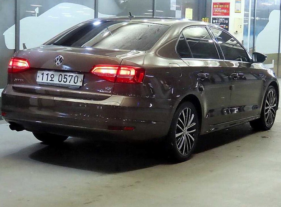 폭스바겐 제타 2.0 TDI 블루모션 사진 4