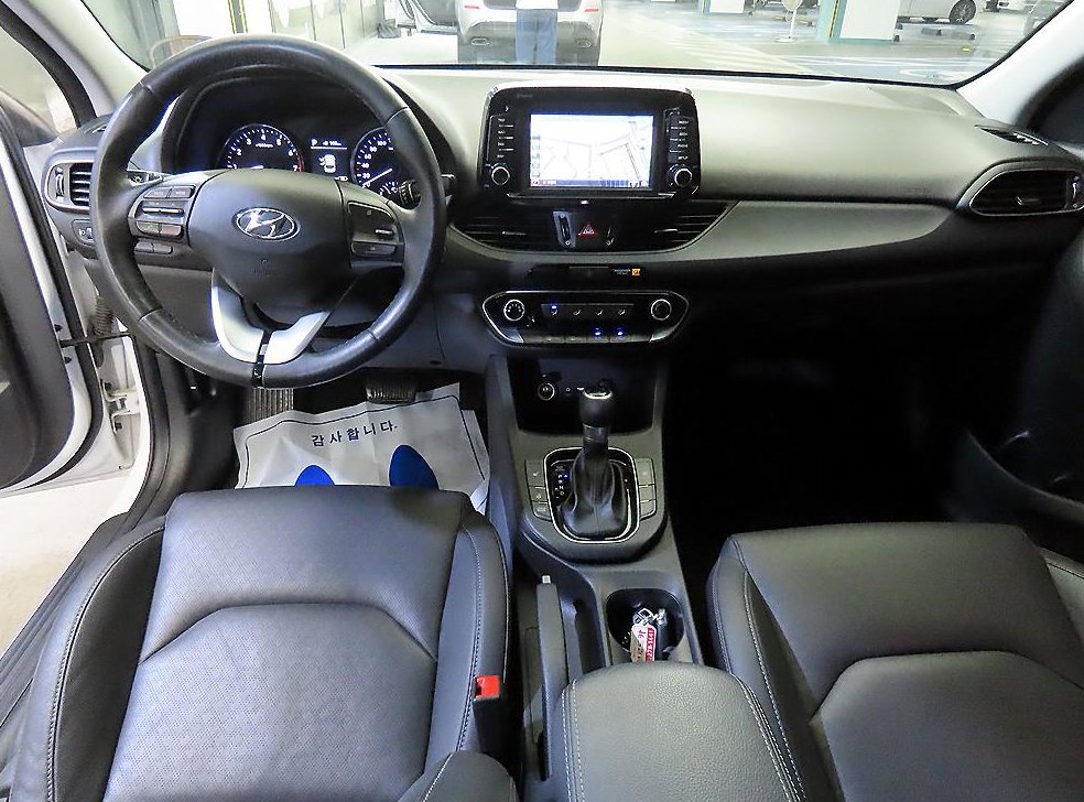 현대 i30 1.4 터보 사진 10