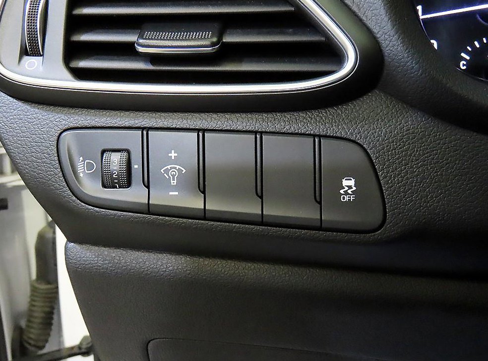 현대 i30 1.4 터보 사진 14
