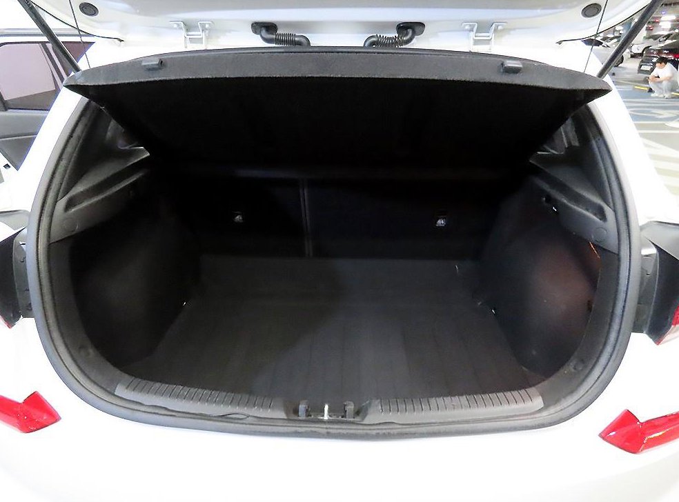 현대 i30 1.4 터보 사진 18